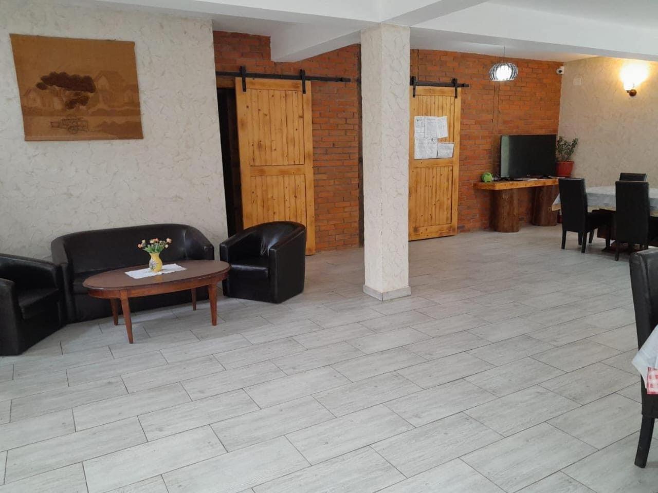 Hotel Casa Maria Moieciu C Moeciu De Sus Esterno foto